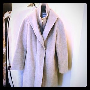 Perfect condition Club Monaco beige wool coat XS